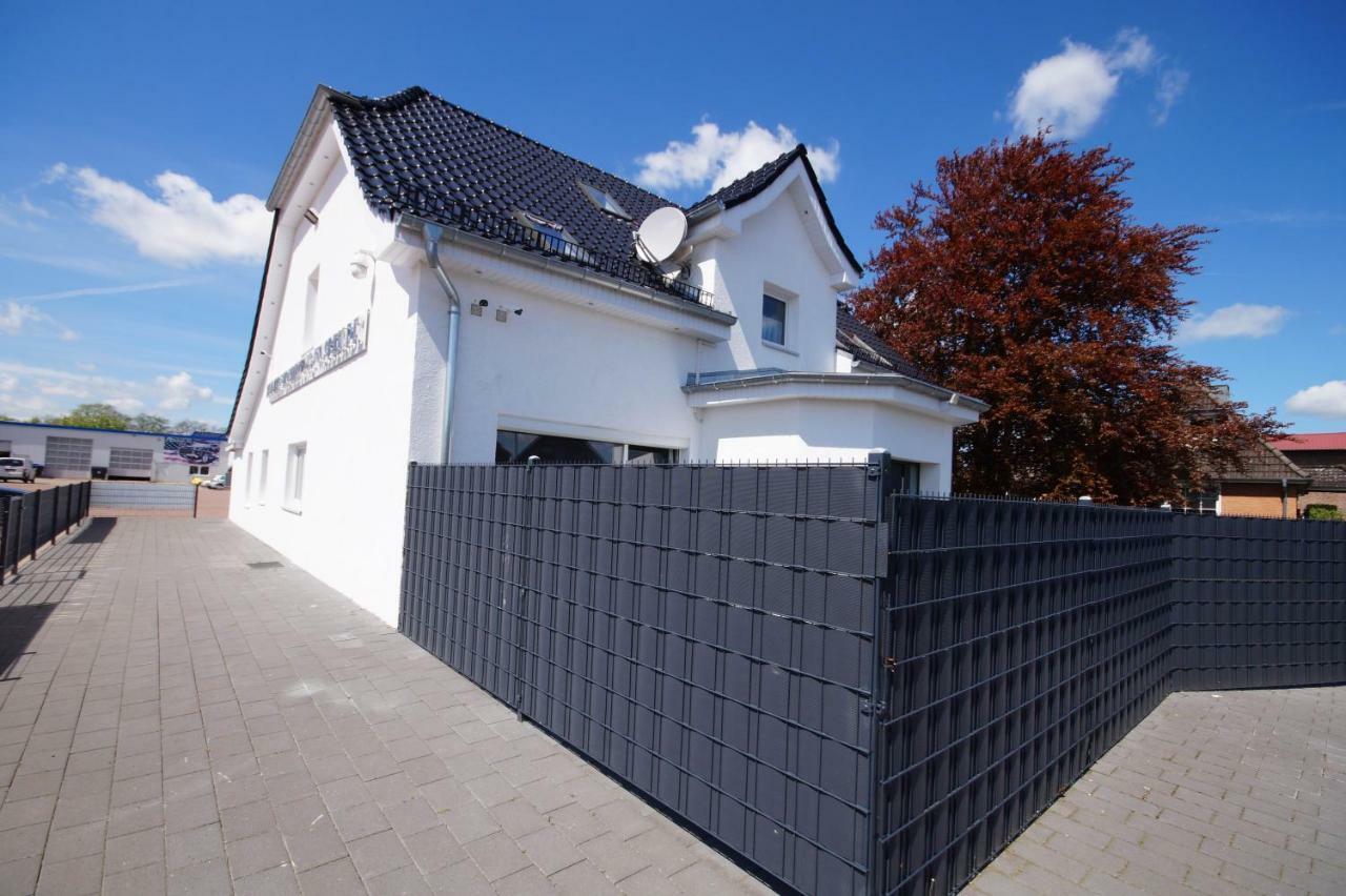 Pension / Zimmervermietung Wasbek Exterior foto